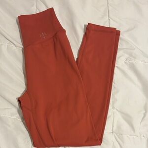 P'tula Rust and White Activewear